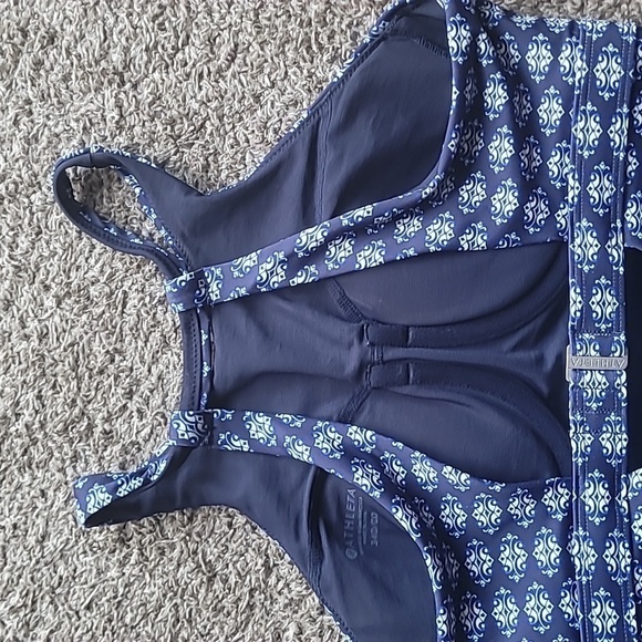 Athleta blue pattern halter top lined tankini top swim size 34D/DD - Picture 5 of 10
